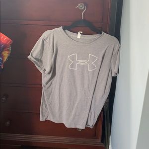 XL under armuor tee